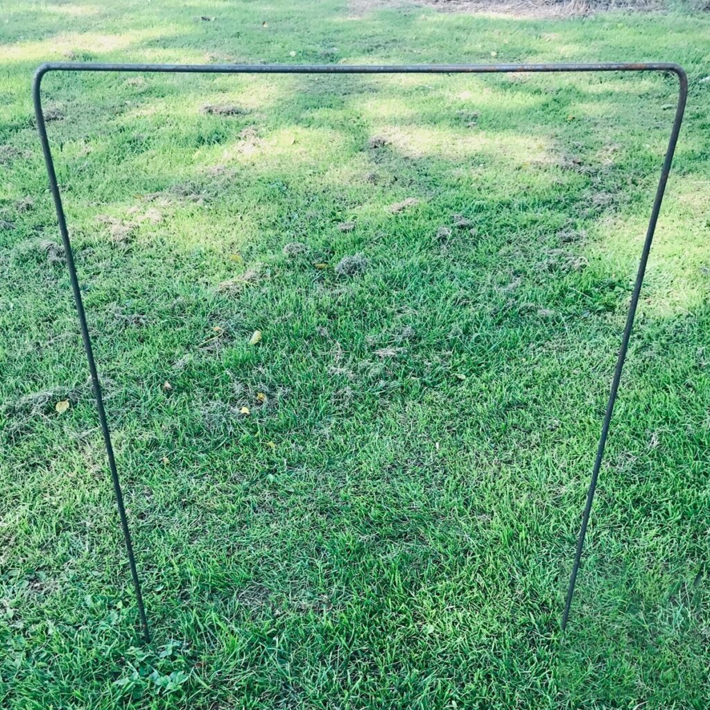 Straight Steel Plant Support 50cm x 80cm 5061098720282